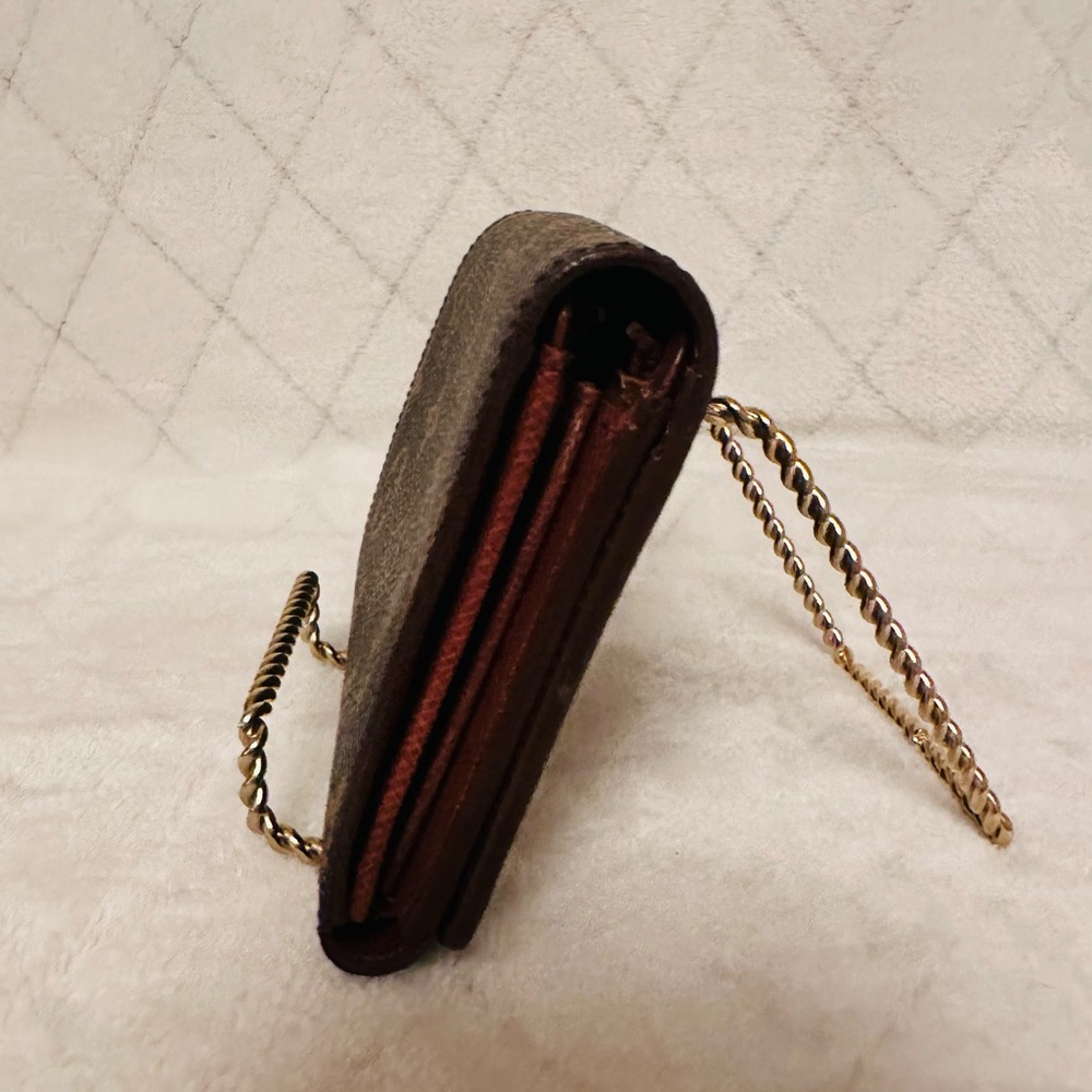 Louis Vuitton Monogram Wallet with Gold Hardware-chain not included. - Picture 3 of 10